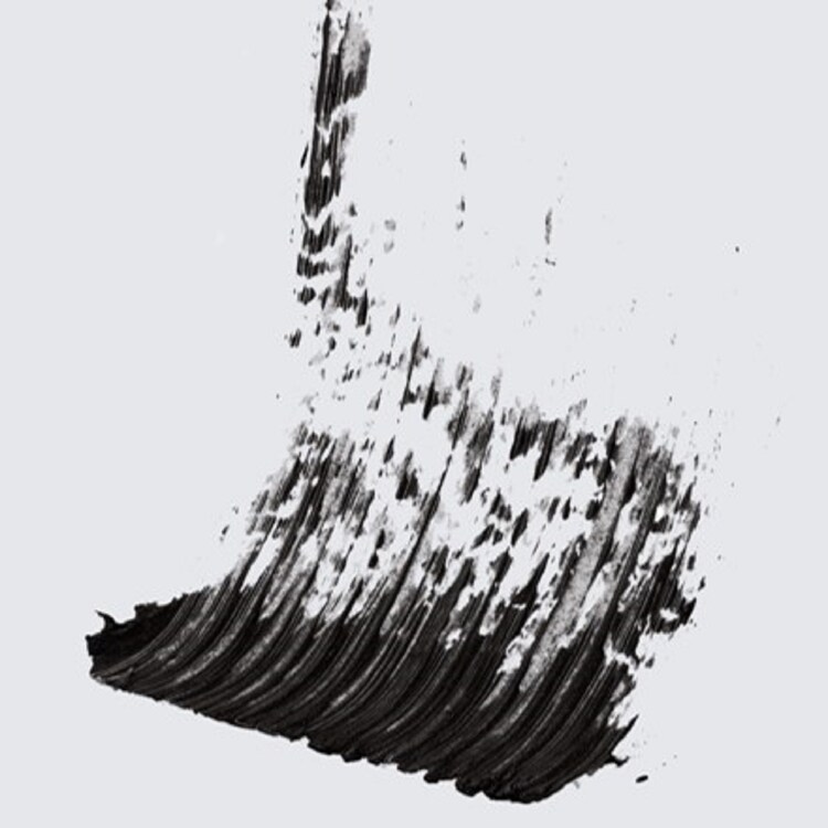 Sumptuous Extreme Lash - Multiplying Volume Mascara