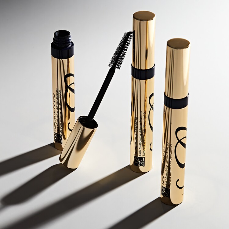 Sumptuous Extreme Lash - Multiplying Volume Mascara