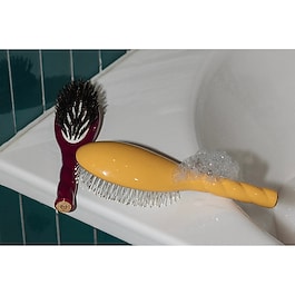 N.04 La Miracle - La Brosse D&eacute;m&ecirc;lante et Massante