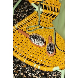 La Petite Brosse N&deg;3 L'indispensable Douceur - Poils de Sanglier et Nylon Boul&eacute;