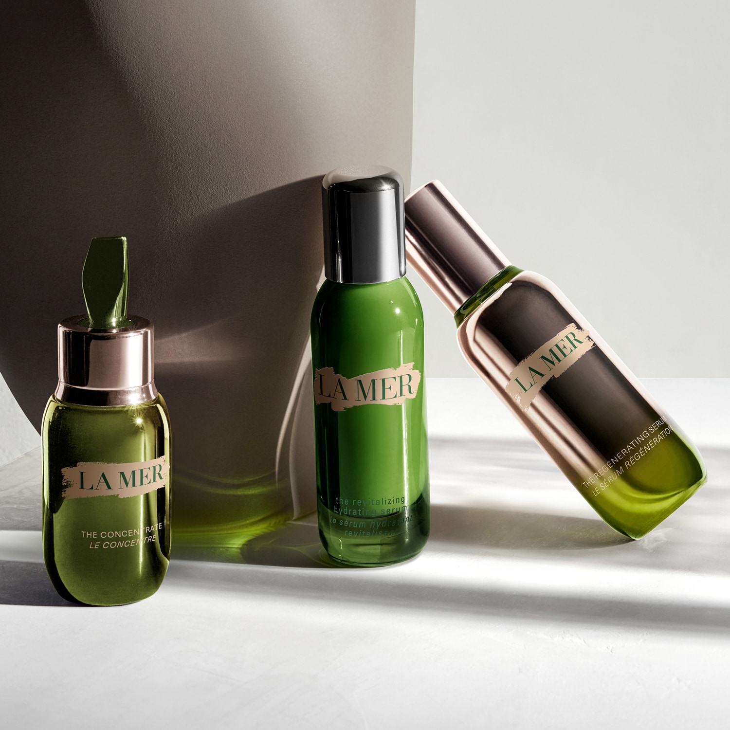 The Revitalizing Hydrating Serum - Serum hidratant si revitalizant