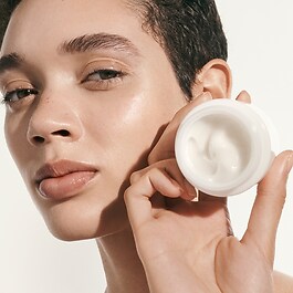 The Moisturizing Cool Gel Cream - Crema hidratanta cu efect racoritor pentru ten