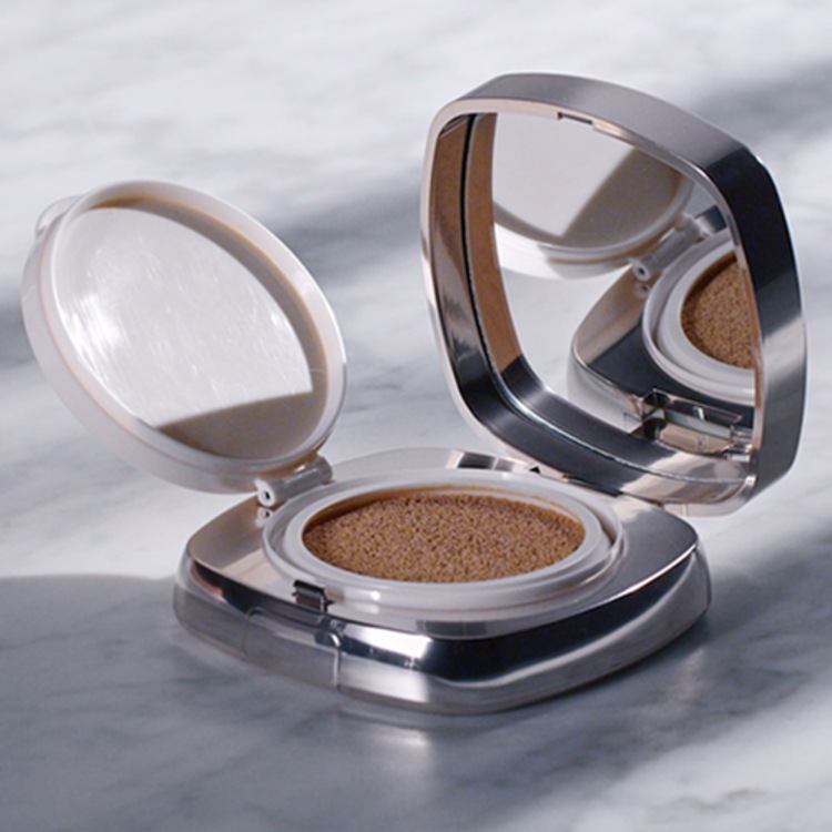 Cushion Lift et Éclat - Fond de Teint SPF 20