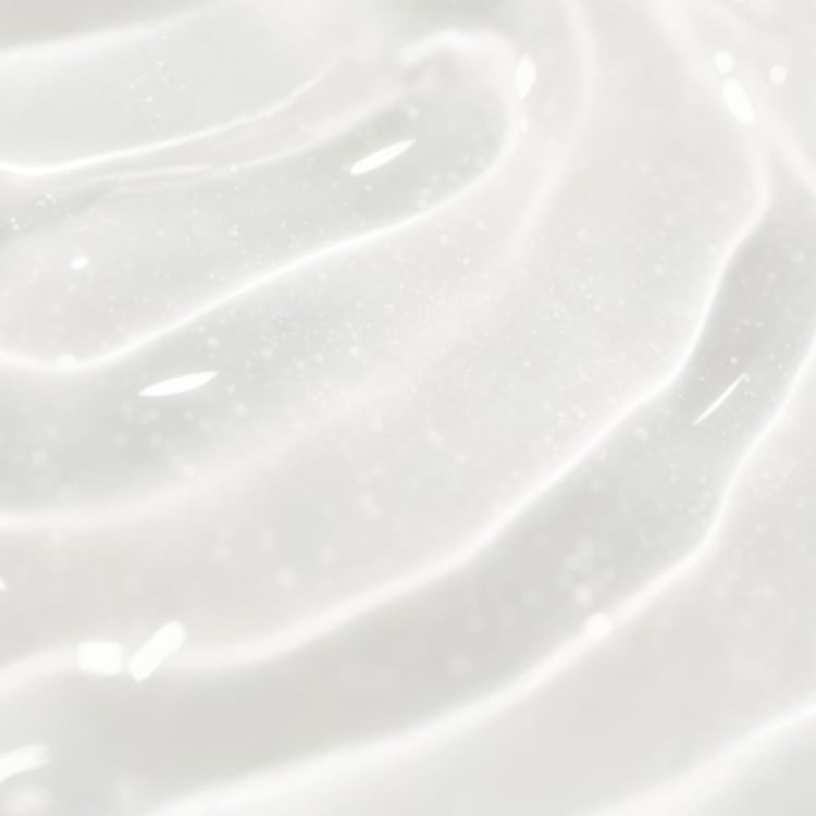 White Caviar Light Infusion Essence - Lotion illuminatrice et raffermissante