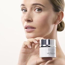 White Caviar Light Infusion Cr&egrave;me - Cr&egrave;me illuminatrice