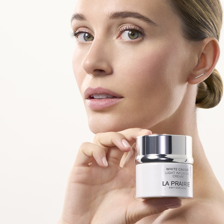 White Caviar Light Infusion Crème - Crème illuminatrice
