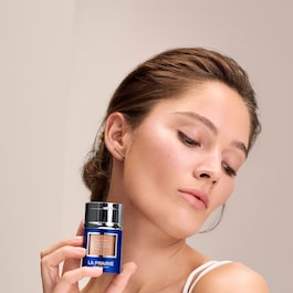 Dermo Caviar Anti-Cernes Fond de Teint SPF 15