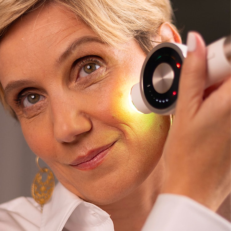 Capsule Spotless - Siero anti-macchie con niacinamide, vitamina C e HA