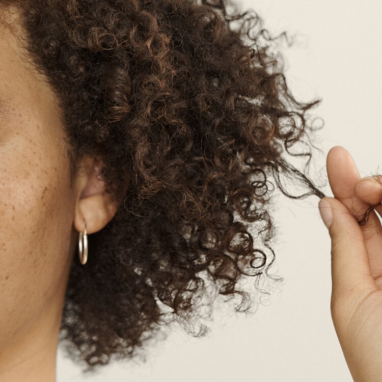 Curl Elongator - Trattamento modellante rivitalizzante per ricci stretti