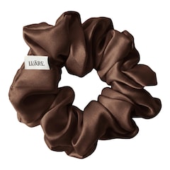 The Midi Scrunchie Nougat - jedwabna gumka do włos&oacute;w, LUARE