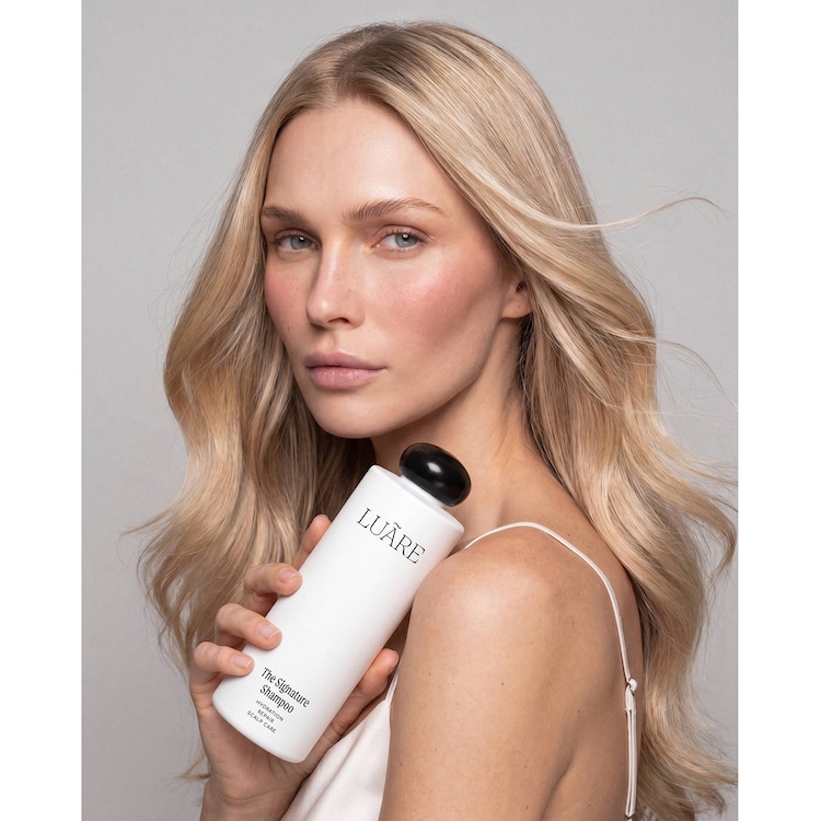 The Signature Shampoo - szampon regenerująco-nawilżający 