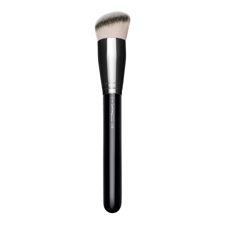 Synthetic Rounded Slant Brush 170 - Pinceau Biseauté pour le Teint