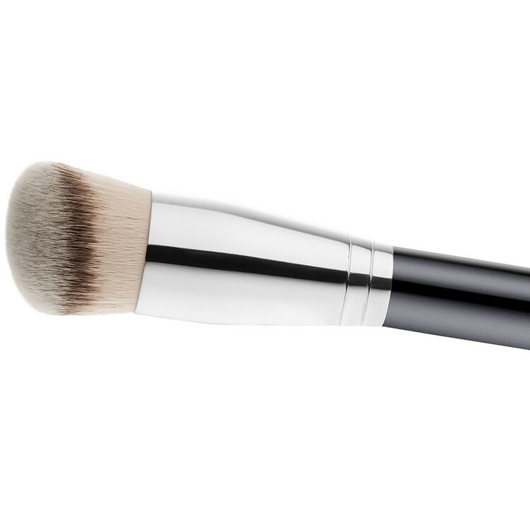 Synthetic Rounded Slant Brush 170 - Pinceau Biseauté pour le Teint