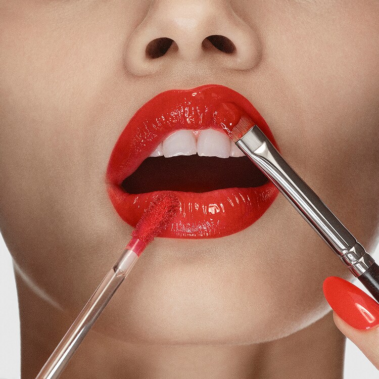 Lipglass Cushion High-Pigment Lip Oil - gloss brillant et non collant