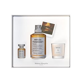 Maison Margiela - Estuche by the fire place