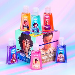 Stranger Things Kit Cube - Set gel de curatare pentru maini