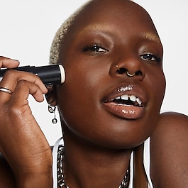 Pore Eclipse Matte Blur Stick - Icke-komedogen mattande och blurrande stick