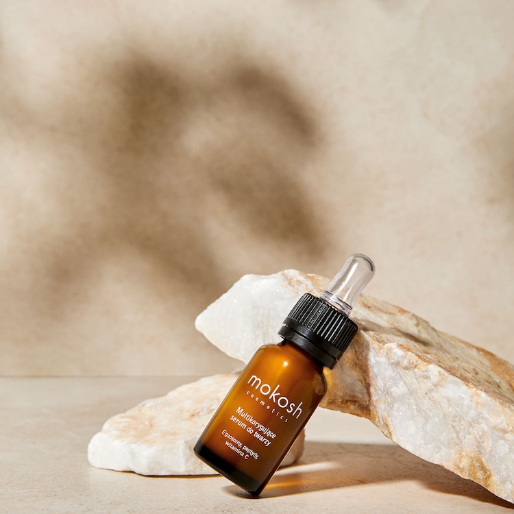 Multikorygujące serum do twarzy Egzosomy, peptydy, witamina C