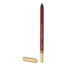 Close-Up Lip Shaper