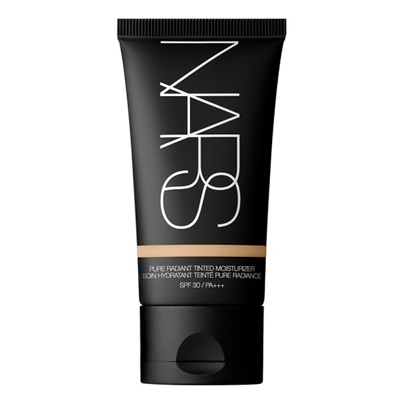 Pure Radiant Tinted Moisturizer SPF30 - Fondotinta idratante SPF30, NARS
