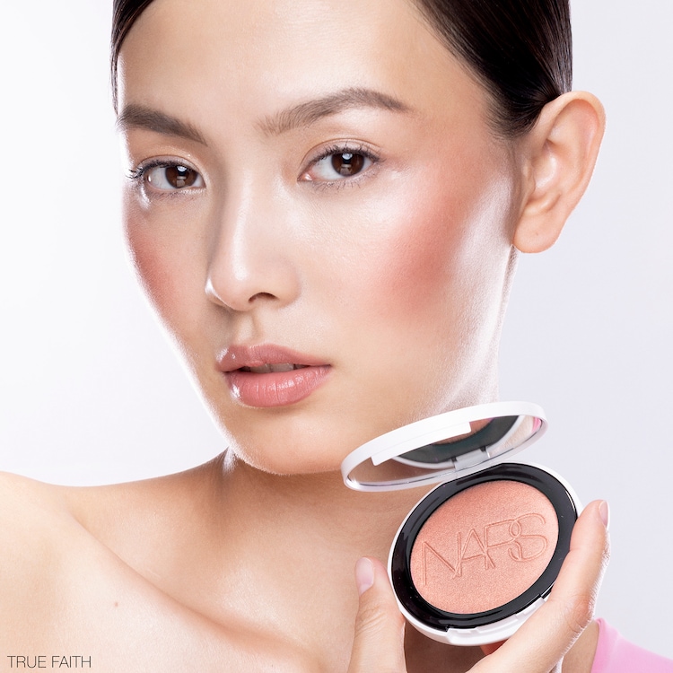 Light Reflecting™ Luminizing Blush - Blush Nacré Illuminateur