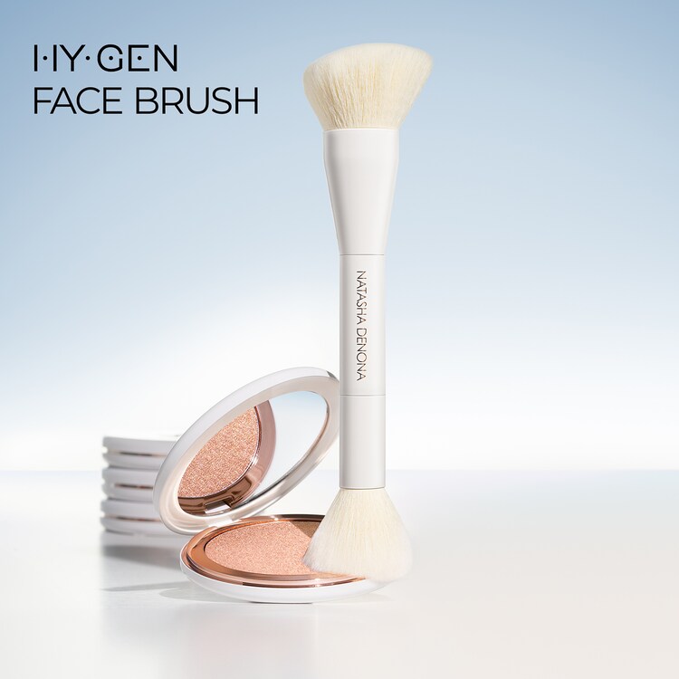 HY-GEN FACE BRUSH - Ansikts- och highlighterborste med två ändar.
