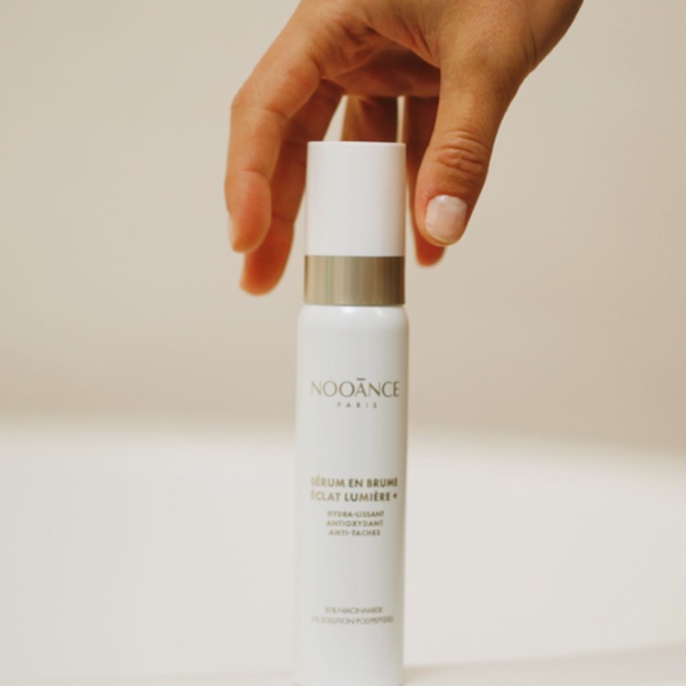 Serum Mist Ultra Radiance + - Sérum Éclat anti-oxydant & Boosteur de LED 