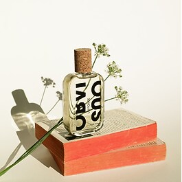 Un poivre - Parf&eacute;mov&aacute; voda