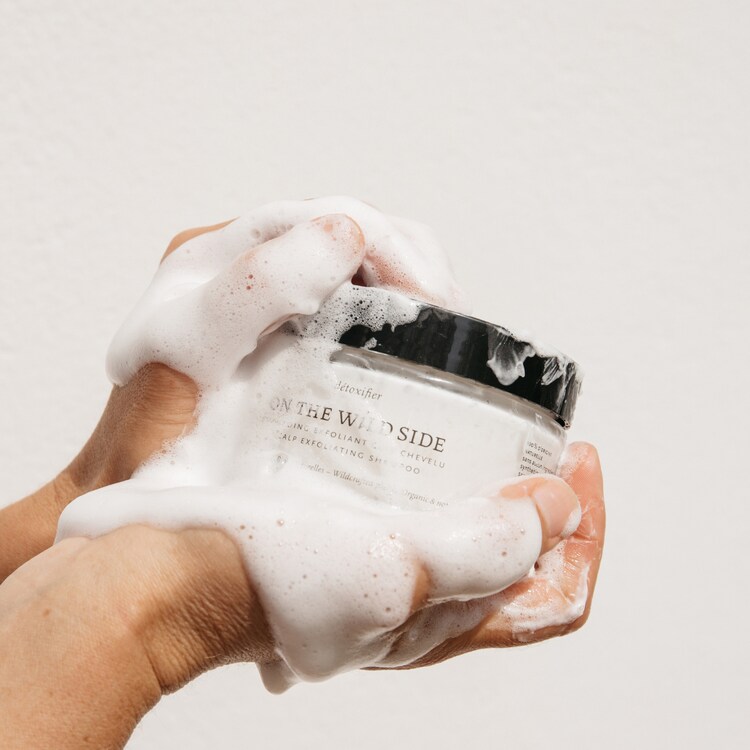 Peelendes Shampoo - Klärend, entgiftend