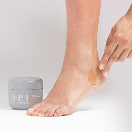 Nature Strong - Gommage Doux Mains et Pieds exfoliant pour une peau radieuse