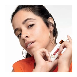 REVITALIFT CLINICAL VITAMIN C Ορός προσώπου με Βιταμίνη C