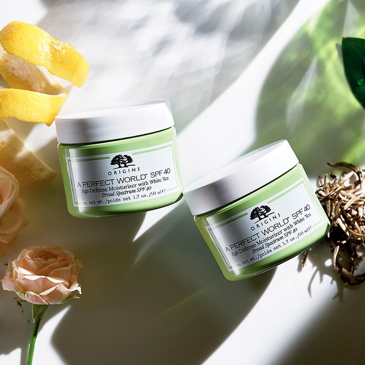 A Perfect World SPF 40 Age-Defense Moisturizer with White Tea