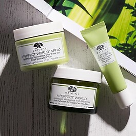 A Perfect World™ SPF 40 - Age-Defense Moisturizer with White Tea
