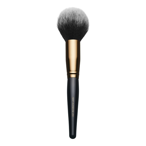 Pat Mcgrath Labs - Skin Fetish: Sublime Perfection Powder Brush - Skin Fetish Sublime Powder Brush - Donna