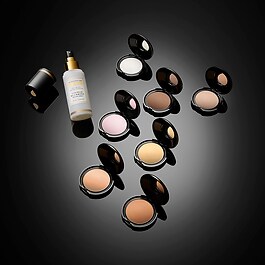  Skin Fetish:  Blurring Under-Eye Powder - Pó fixador contorno ocular