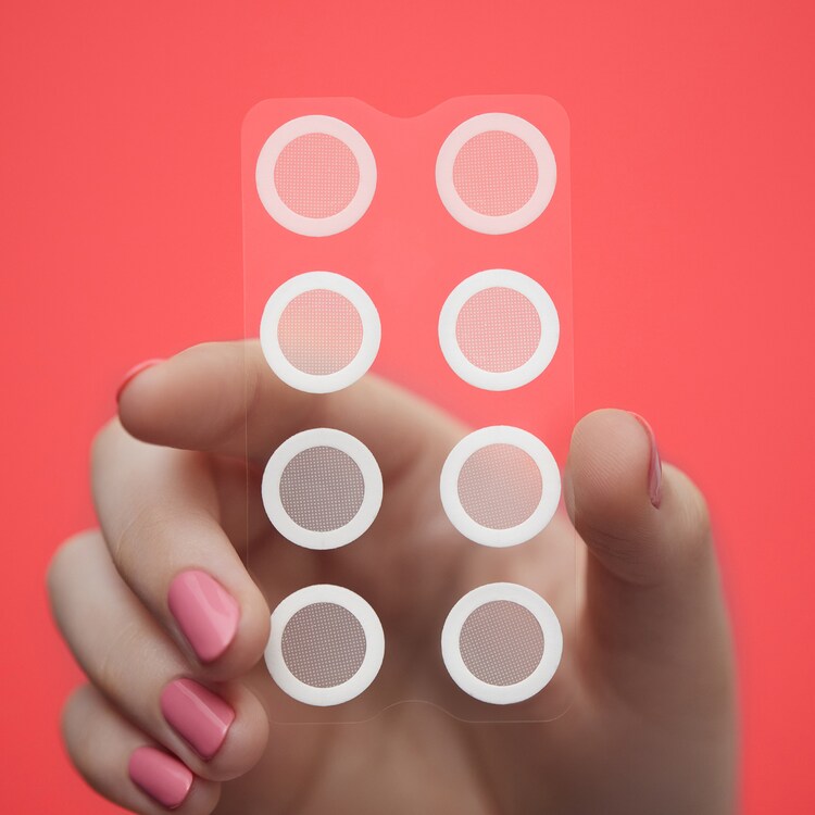 Plåster för behandling av akne - mikroperforering