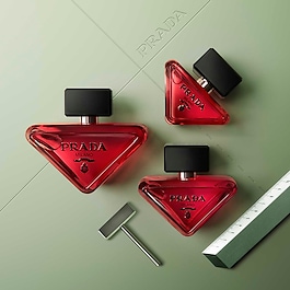 Paradoxe Radical Essence - Parfum floral ambré boisé Rechargeable