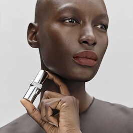 Prada Monochrome - Rossetto Soft Matte Ultraleggero a Lunga Durata