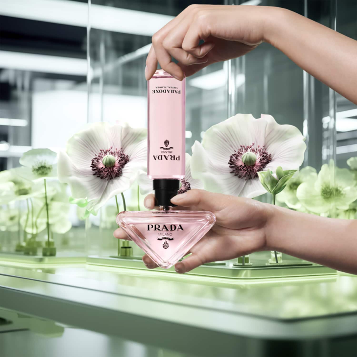 新品未使用 PRADA PARADOXE VIRTUAL FLOWER 香水 プラダ パラドックス ヴァーチャル フラワー｜プラダ ビューティ