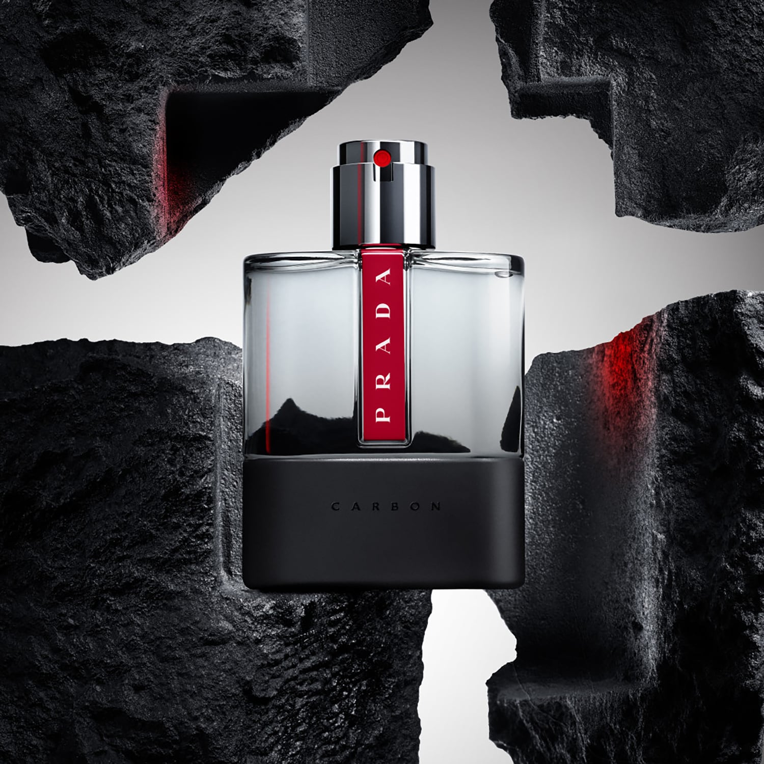 香水(男性用) PRADA LUNA ROSSA CARBON Eau de Toilette プラダ ルナロッサ カーボン オーデトワレ｜プラダ ビューティ