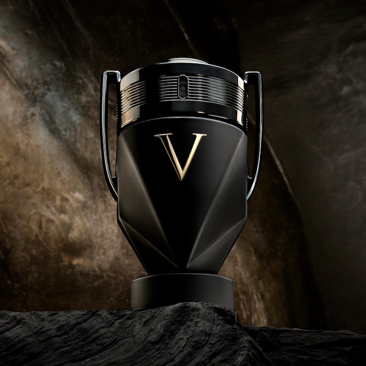 Invictus Victory Absolu - amaderado y especiado