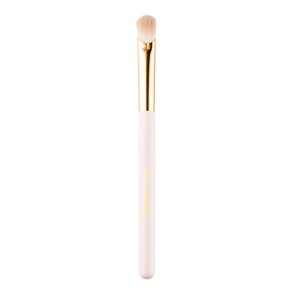 Stay Vulnerable - All- Over Eye Shadow Brush, Rare Beauty