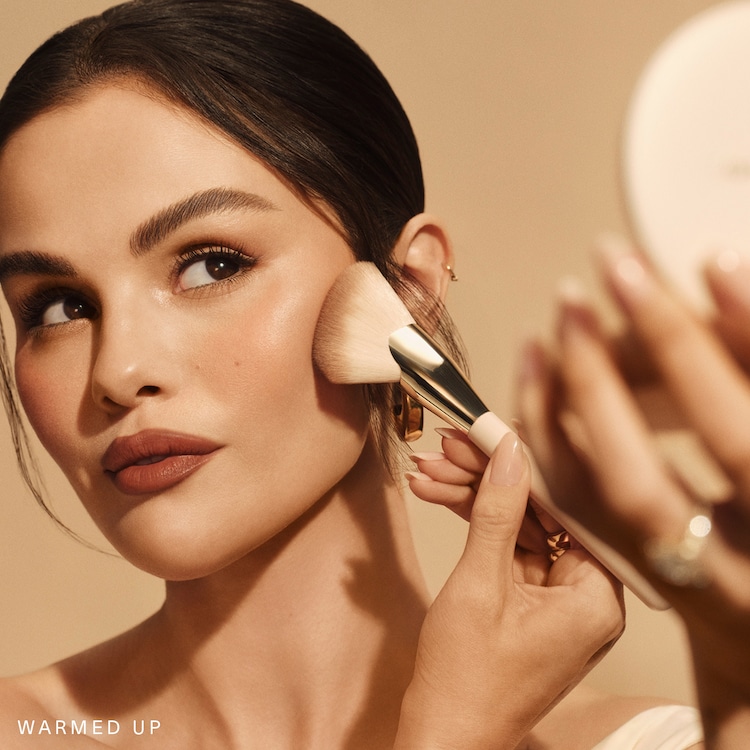 Warm Wishes Angled Powder Brush - Pinceau biseauté pour poudre