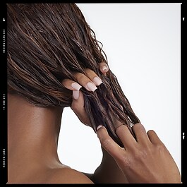 Acidic Perfecting Concentrate Leave-In Treatment