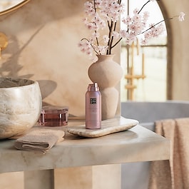 The Ritual of Sakura - Feuchtigkeitsspendende Körperlotion-Mousse
