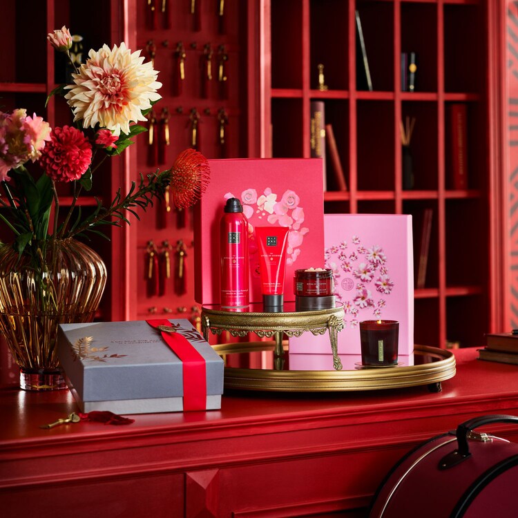 The Ritual of Ayurveda - Σετ M Σώμα & Μπάνιο