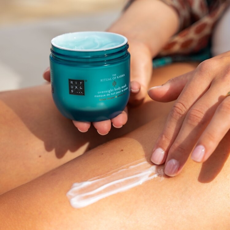 The Ritual of Karma - Masque pour le corps