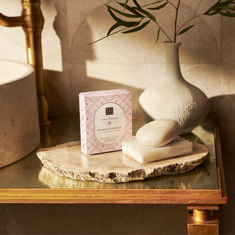 The Ritual of Sakura - Kostka do mycia ciała i włosów
