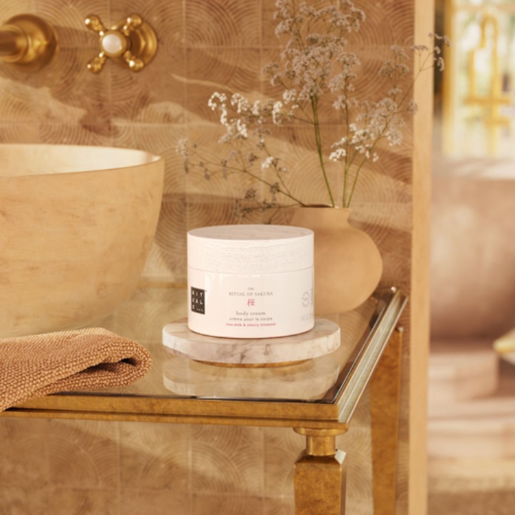 The Ritual of Sakura - Crème onctueuse pour le corps