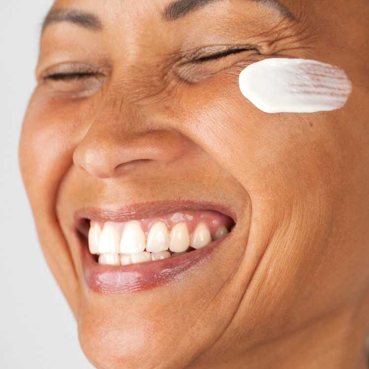 Crema fluida - Crema hidratanta de fata